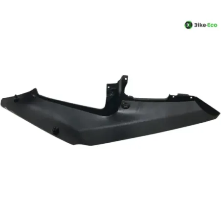 Cache carenage coque arriere droit SUZUKI RGV 250 1988-1990