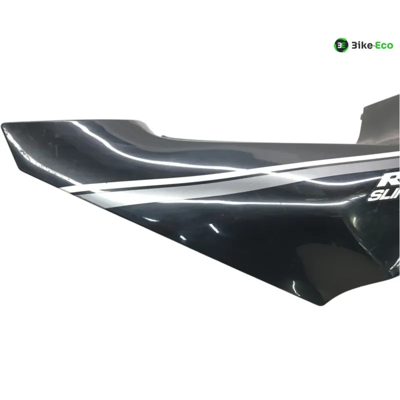 Cache carenage coque arriere gauche SUZUKI RGV 250 1988-1990