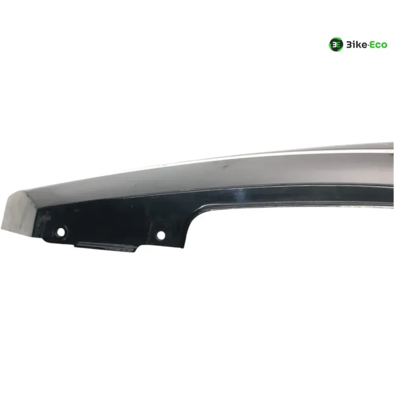 Cache carenage coque arriere gauche SUZUKI RGV 250 1988-1990
