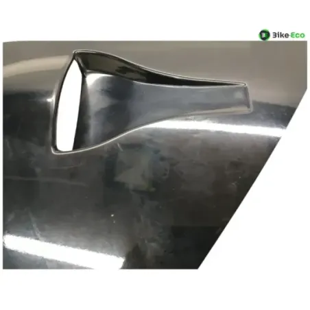 Cache flanc de carenage droit SUZUKI RGV 250 1988-1990