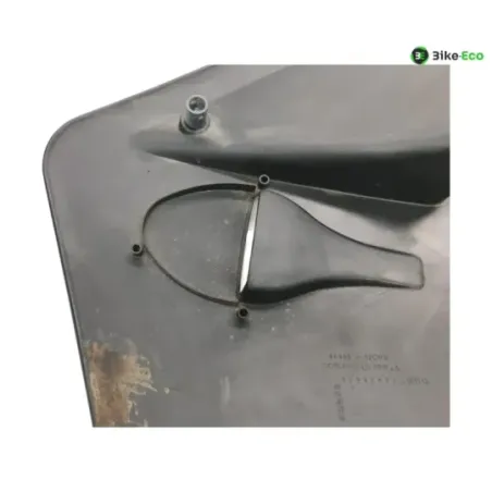 Cache flanc de carenage gauche SUZUKI RGV 250 1988-1990