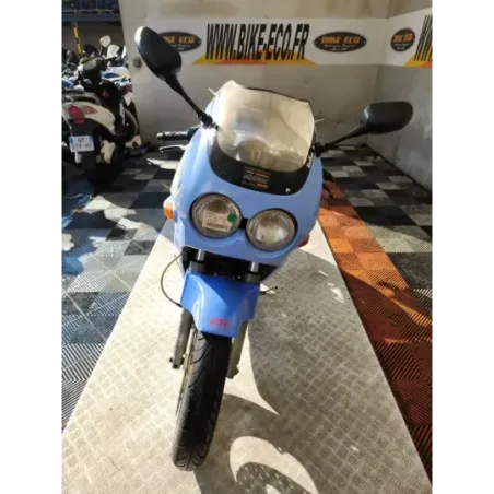 YAMAHA FZR 250