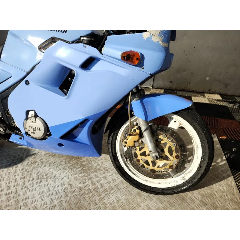 YAMAHA FZR 250