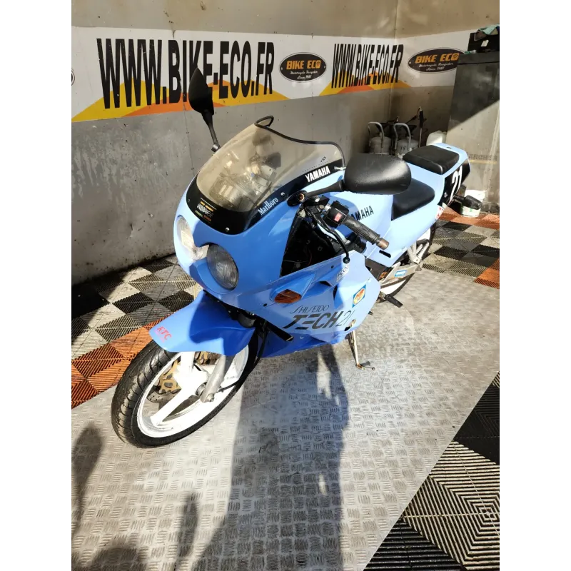 YAMAHA FZR 250