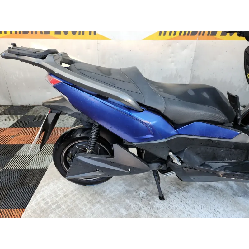 NWOW 125 RIDER FRISON