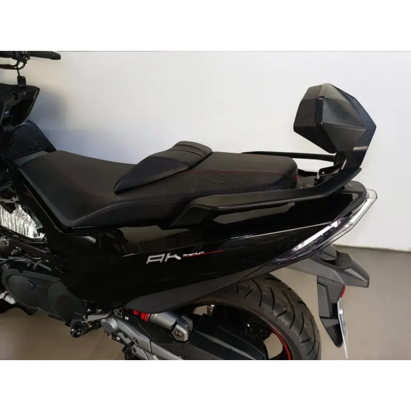 KYMCO AK 550