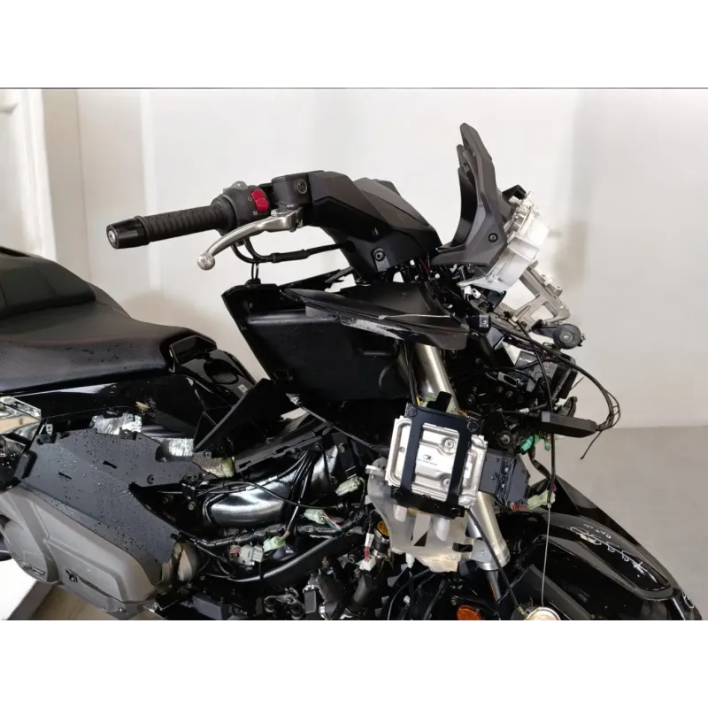 KYMCO AK 550