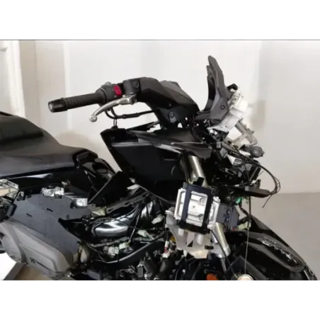 KYMCO AK 550