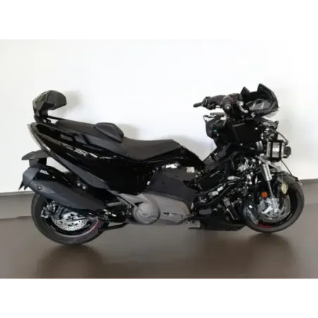 KYMCO AK 550
