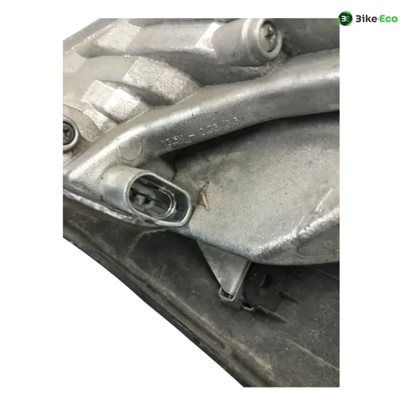 Cache carenage coque arriere gauche PIAGGIO BEVERLY 350 2016-2020 ST IE