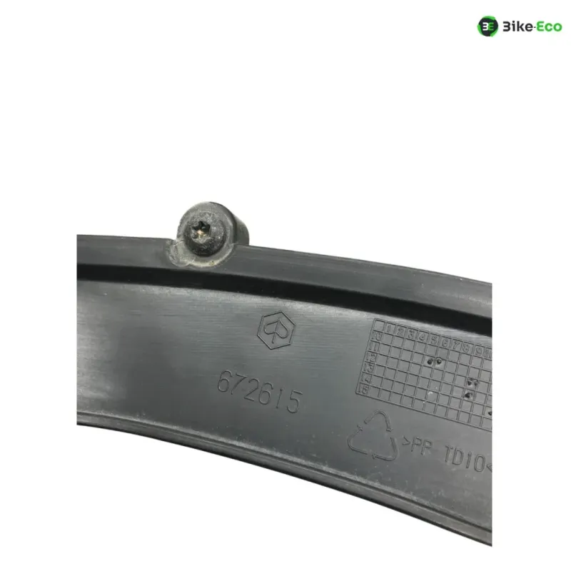 Cache carenage coque arriere gauche PIAGGIO BEVERLY 350 2016-2020 ST IE