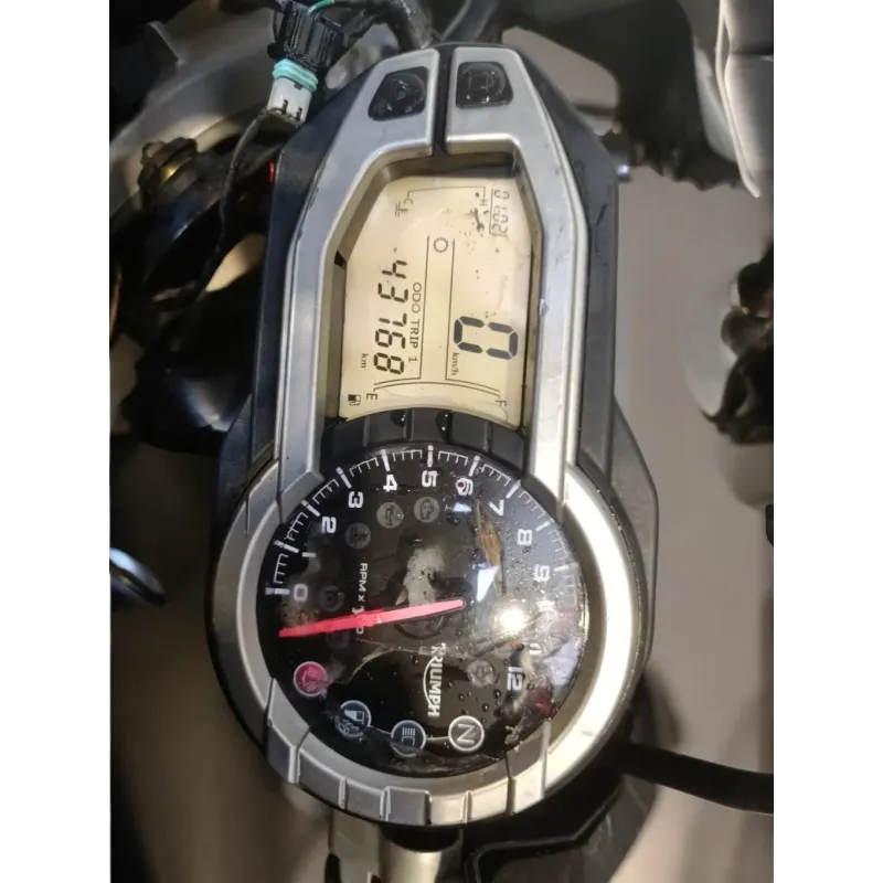 TRIUMPH TIGER 1200 INCONNUE