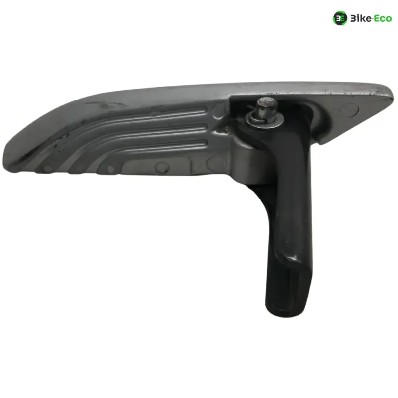 Platine et repose pieds arriere gauche PIAGGIO LIBERTY 50 2017-2019 IGET IE