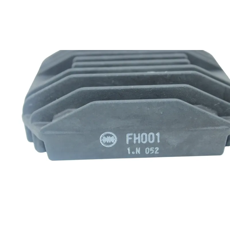 Regulateur charge batterie YAMAHA TDM 900 2002 - 2005