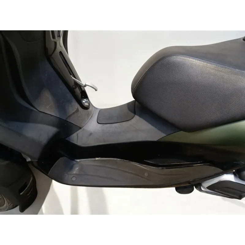 PIAGGIO MP3 300