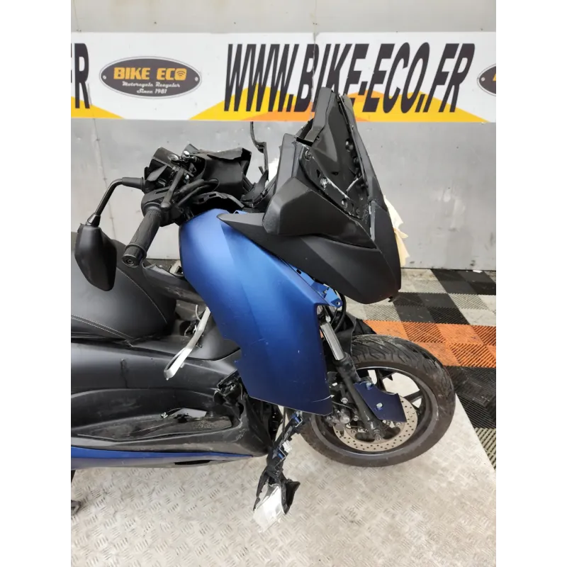 YAMAHA XMAX 125
