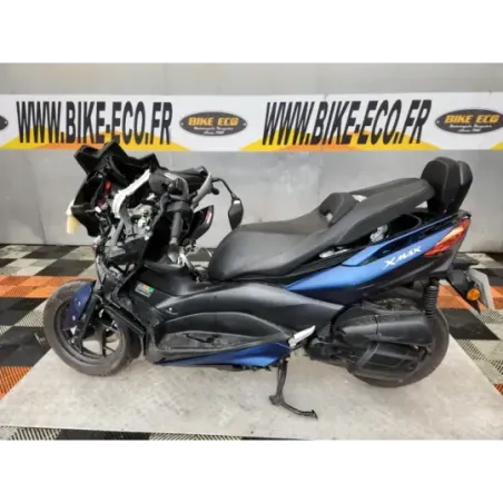 YAMAHA XMAX 125