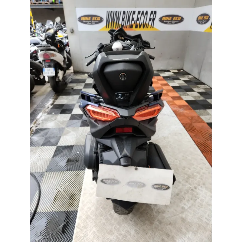 YAMAHA XMAX 125