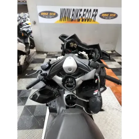 YAMAHA XMAX 125