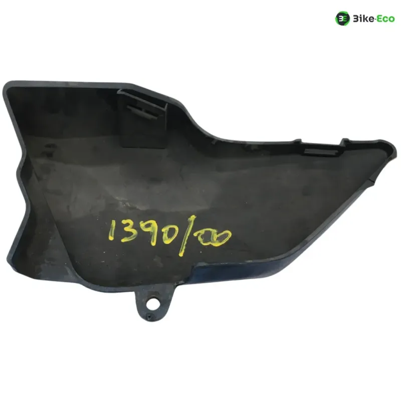 Cache lateral droit SUZUKI RG 80 1980-1983