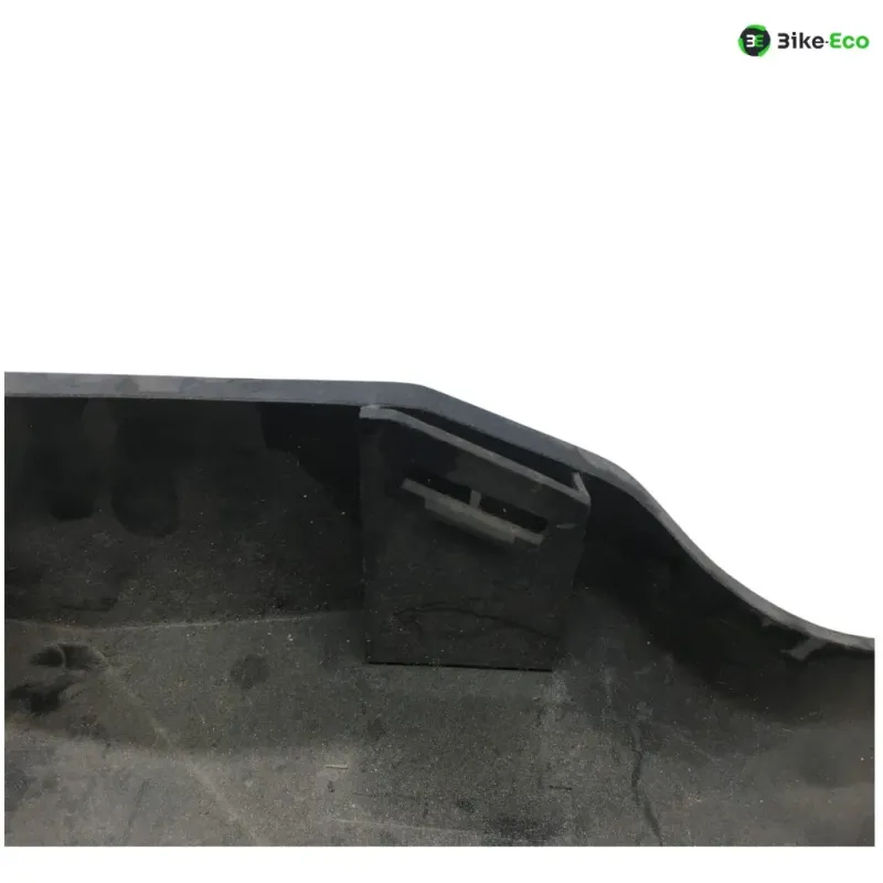 Cache lateral droit SUZUKI RG 80 1980-1983
