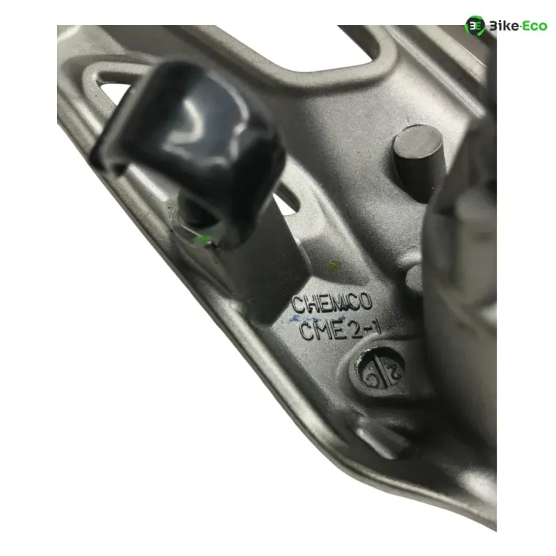Support moteur gauche YAMAHA XTZ 690 2022-2024 TENERE 700 WORLD RAID
