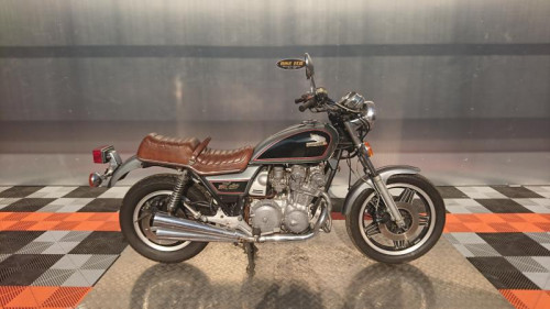 HONDA CB 750 CUSTOM