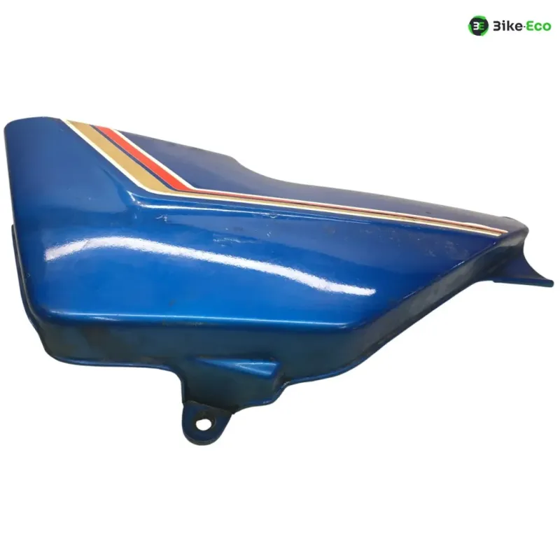 Cache lateral gauche SUZUKI RG 80 1980-1983