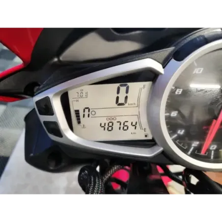 TRIUMPH STREET TRIPLE 675