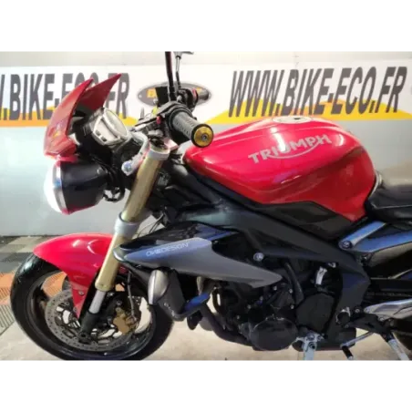 TRIUMPH STREET TRIPLE 675