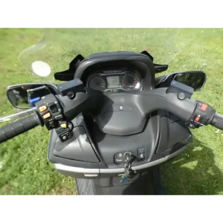 SUZUKI 650 BURGMAN