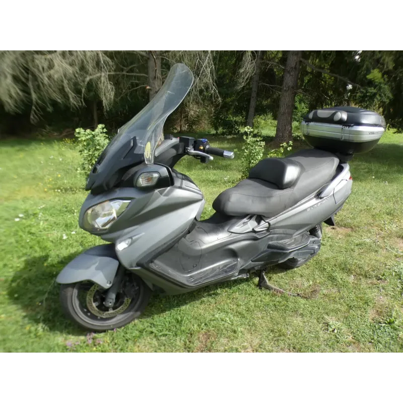 SUZUKI 650 BURGMAN