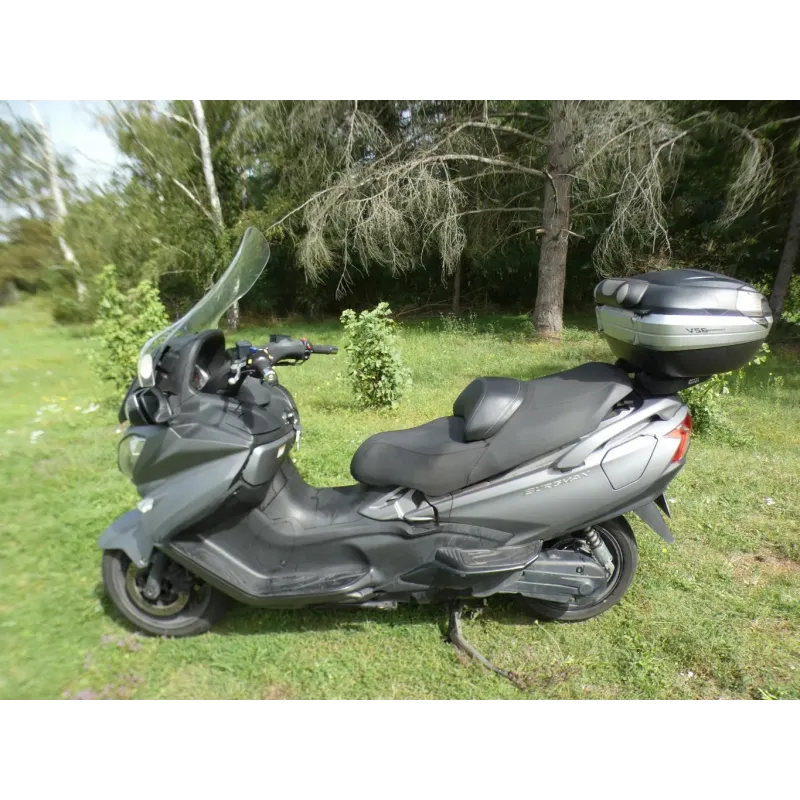 SUZUKI 650 BURGMAN
