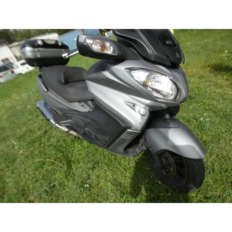 SUZUKI 650 BURGMAN