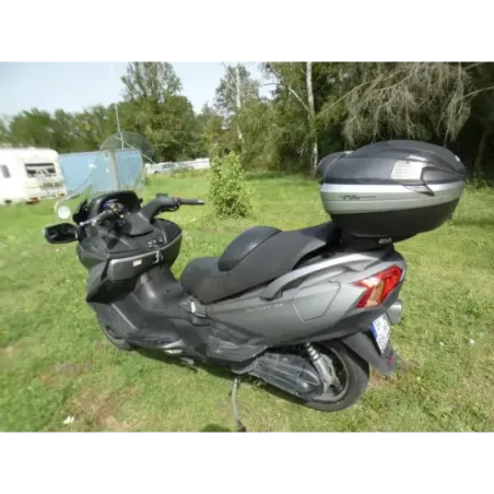 SUZUKI 650 BURGMAN