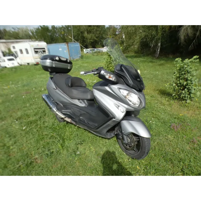 SUZUKI 650 BURGMAN
