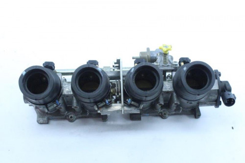 Rampe d'injection HONDA CB 900 HORNET 2001 - 2007