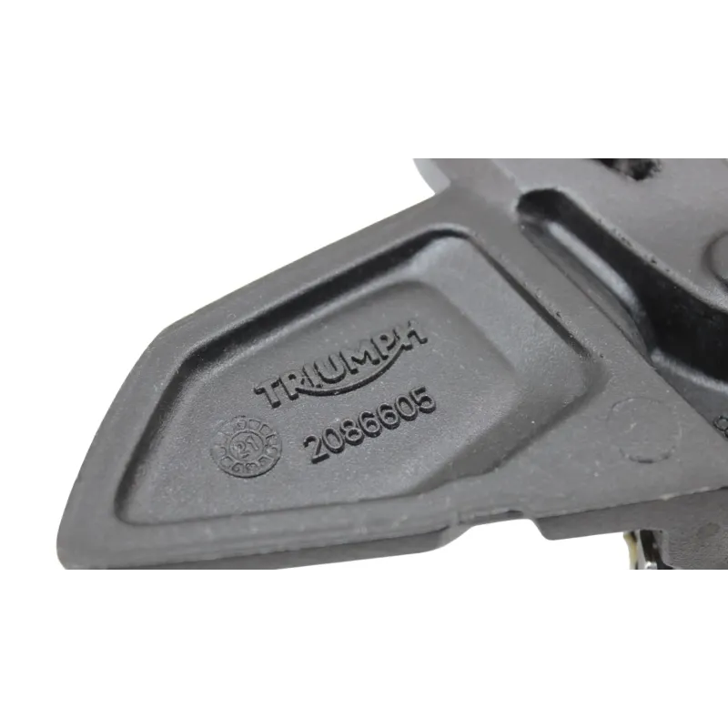 Platine arriere gauche TRIUMPH TRIDENT 660 2021 - 2025