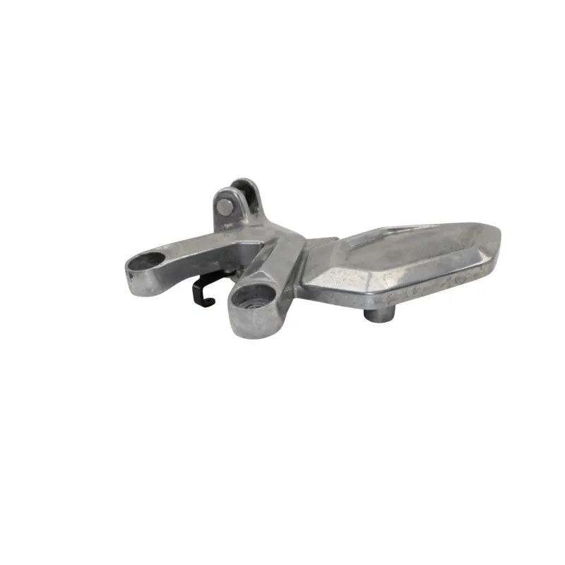 Platine avant droite TRIUMPH TRIDENT 660 2021 - 2025