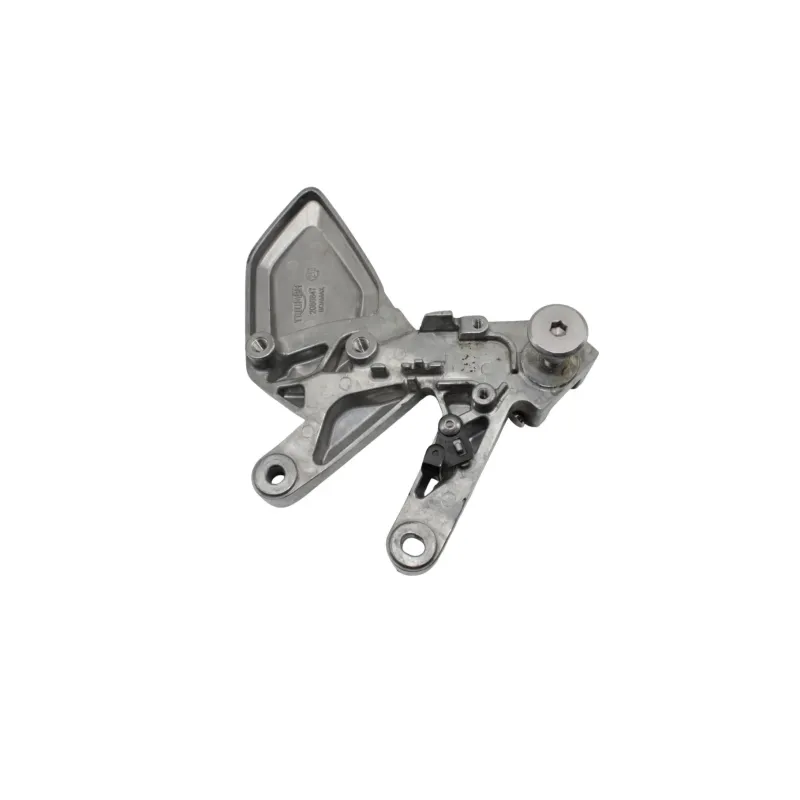 Platine avant droite TRIUMPH TRIDENT 660 2021 - 2025