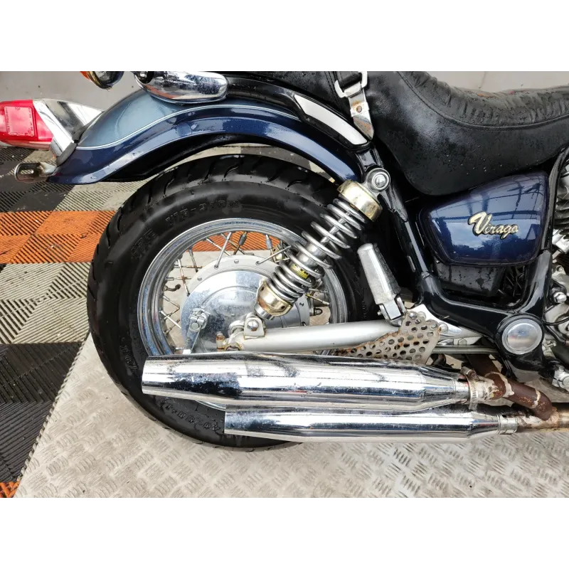 YAMAHA XV 750 VIRAGO