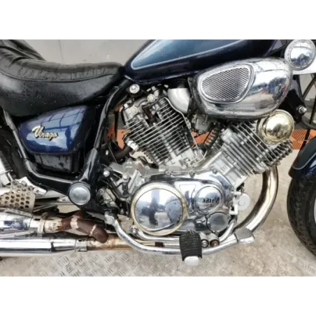 YAMAHA XV 750 VIRAGO