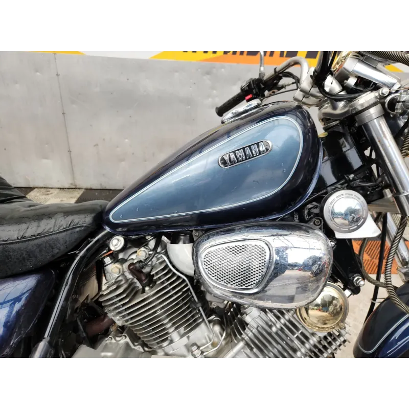 YAMAHA XV 750 VIRAGO