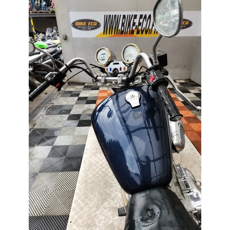 YAMAHA XV 750 VIRAGO