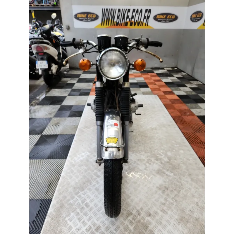 KAWASAKI 350 A7 AVENGER