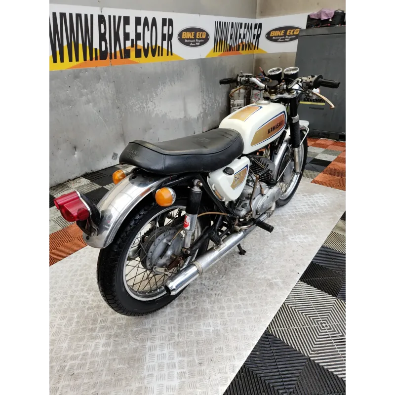 KAWASAKI 350 A7 AVENGER