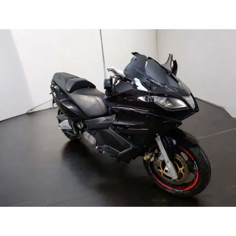APRILIA SRV 850