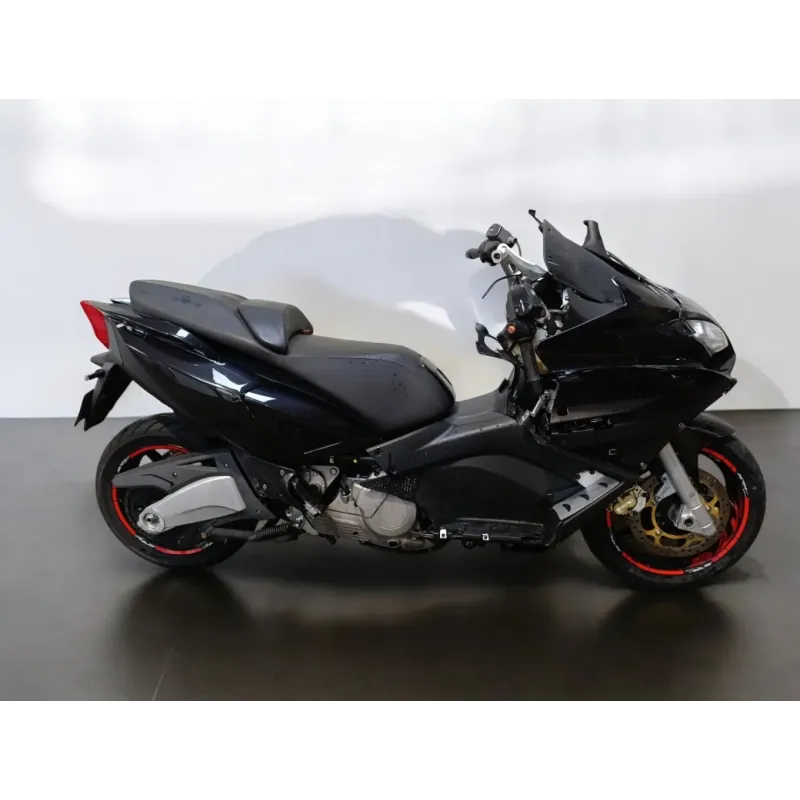 APRILIA SRV 850