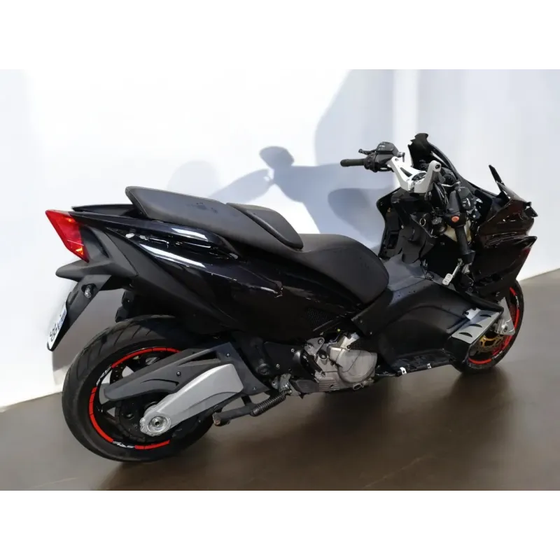 APRILIA SRV 850