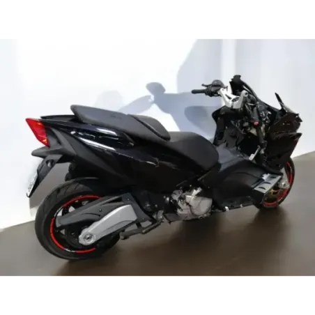 APRILIA SRV 850